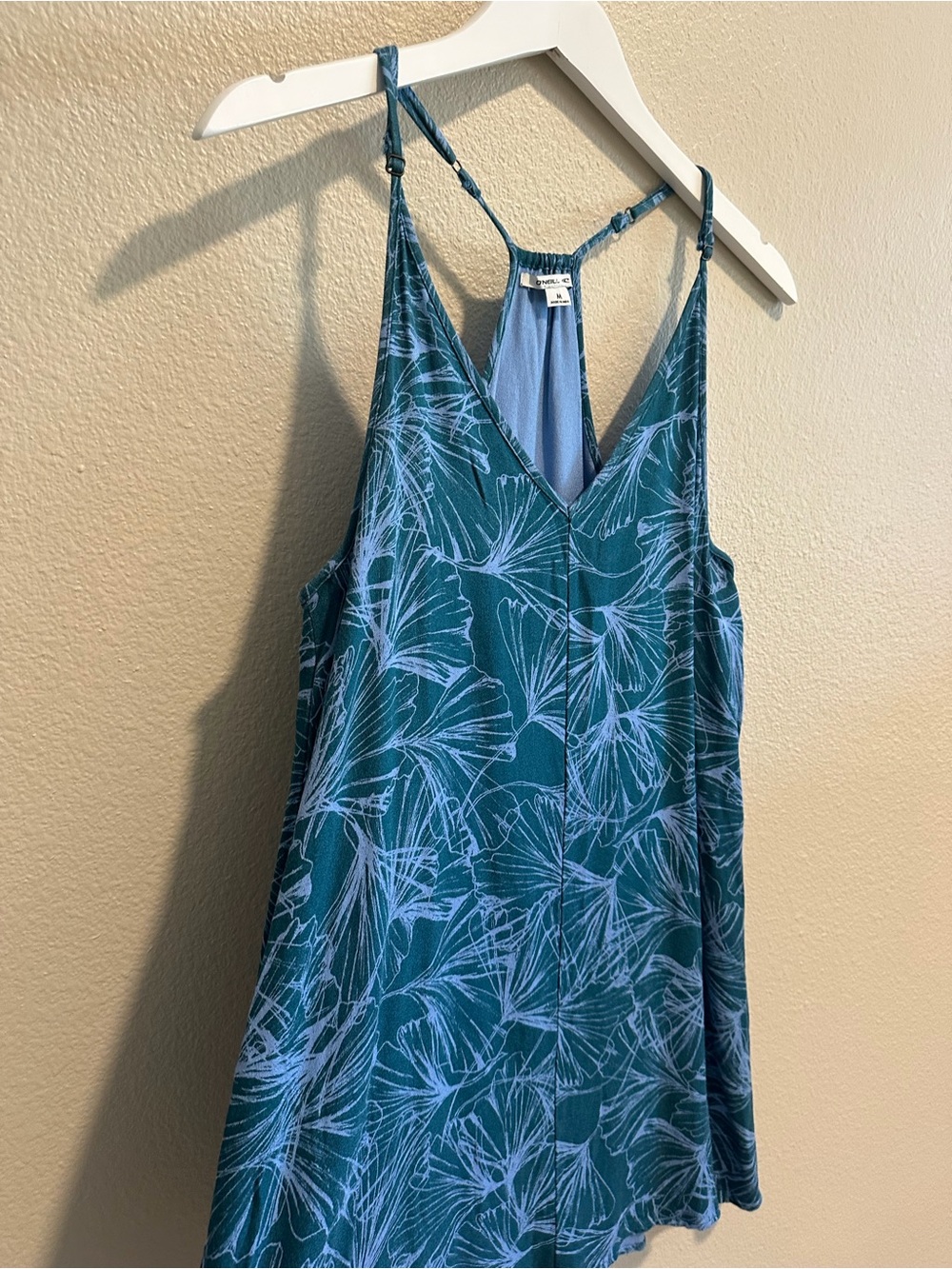 ☀️ O’NEILL Ginko Leaf Print Mini Sundress